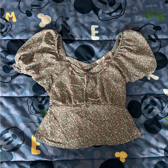 Sienna Sky Floral Puff Sleeve Top Tie Front Open Back Girly Blouse - Picture 2 of 4